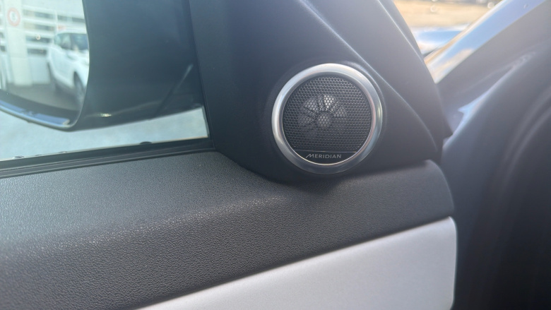 Land Rover Range Rover Evoque 2.0 P250 R-Dynamic SE 5dr Auto Petrol Hatchback